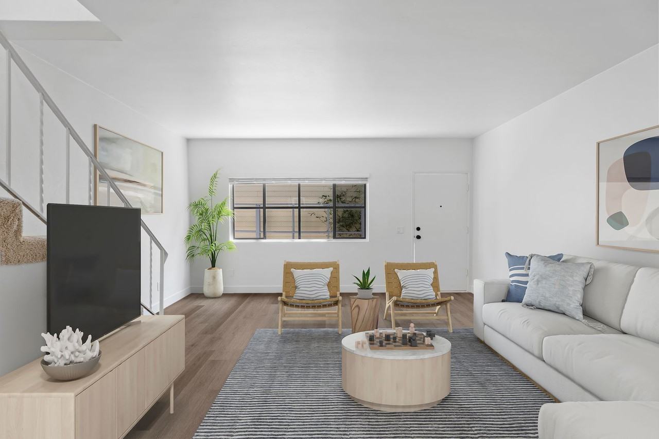 Welcome to 830 E. Coronado Ave. - Photo 3 of 42