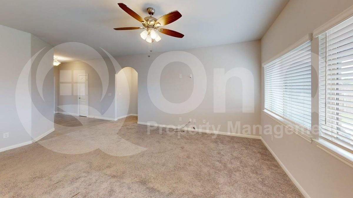1016 Highberry Dr - Photo 7 of 21
