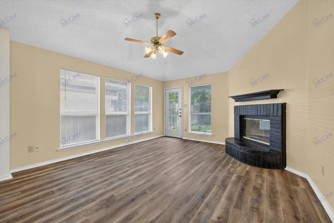 3728 Chaddybrook Ln - Photo 3 of 25