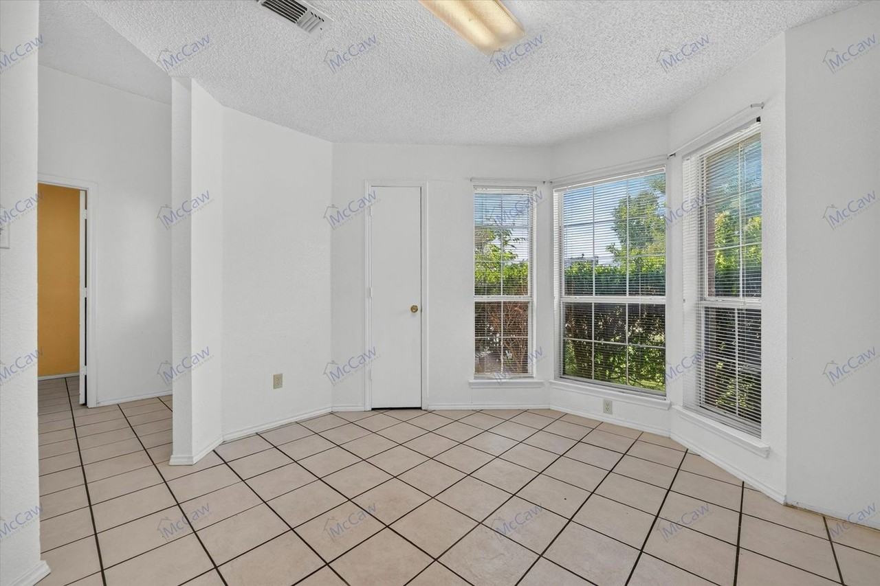 3728 Chaddybrook Ln - Photo 7 of 25