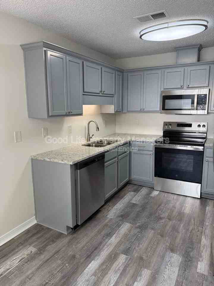 9980 Bowman Ave #C - Photo 3 of 19