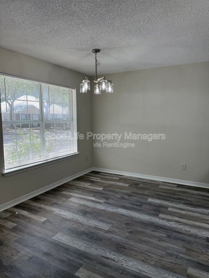 9980 Bowman Ave #C - Photo 7 of 19