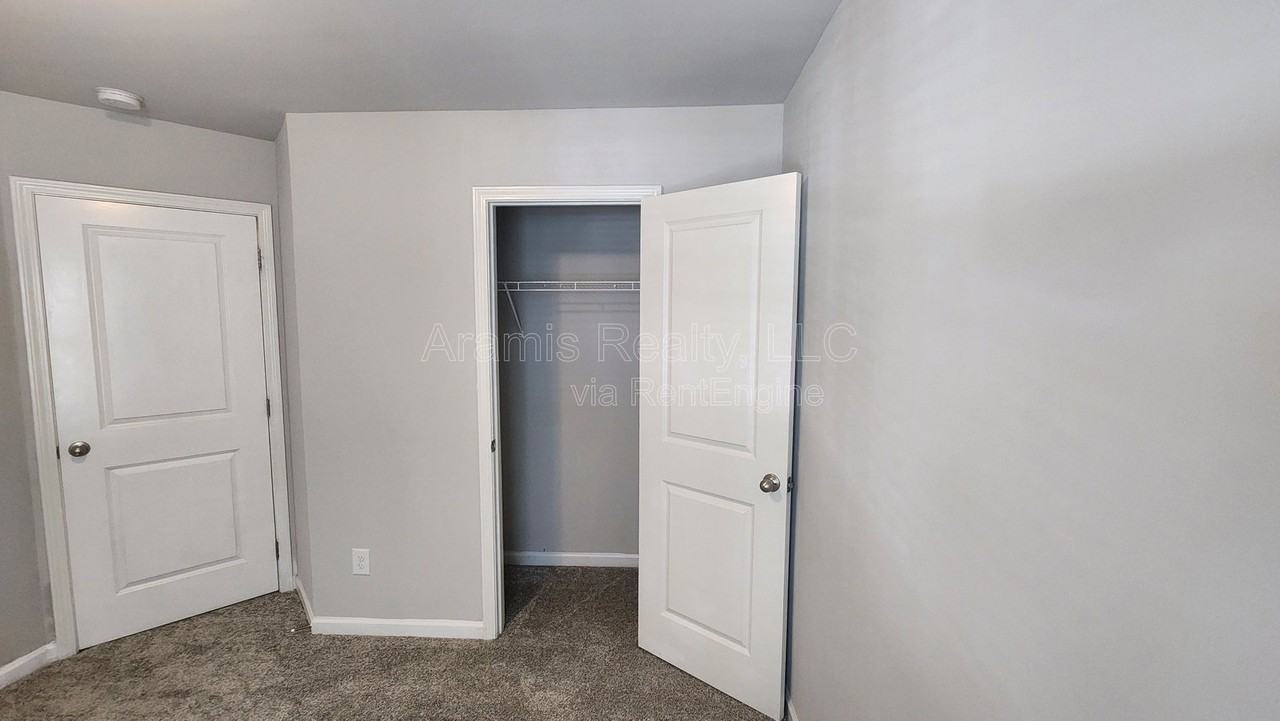 5238 Pinnacle Walk Ct - Photo 7 of 15
