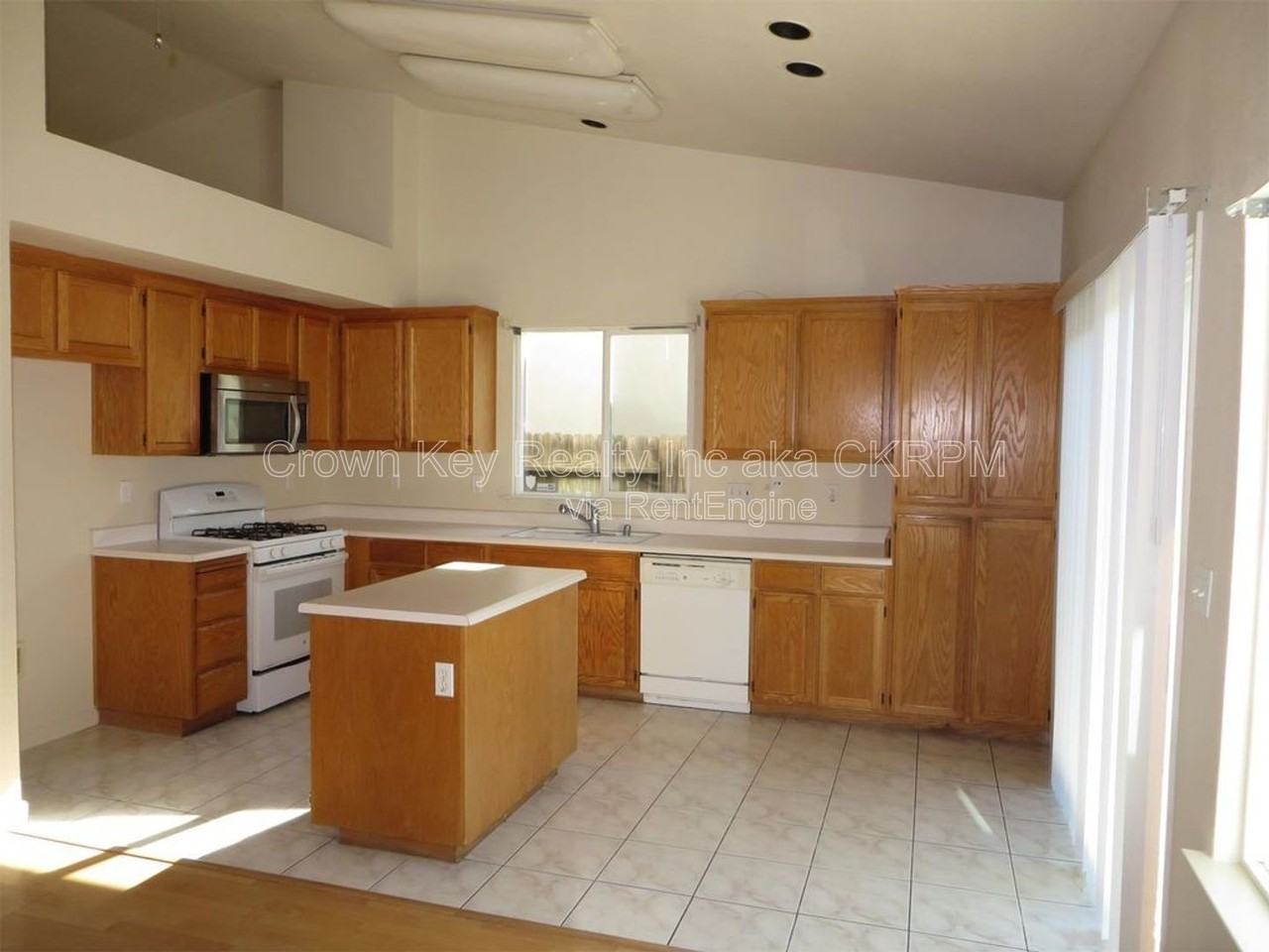 1720 Alcira Nunez St - Photo 5 of 14