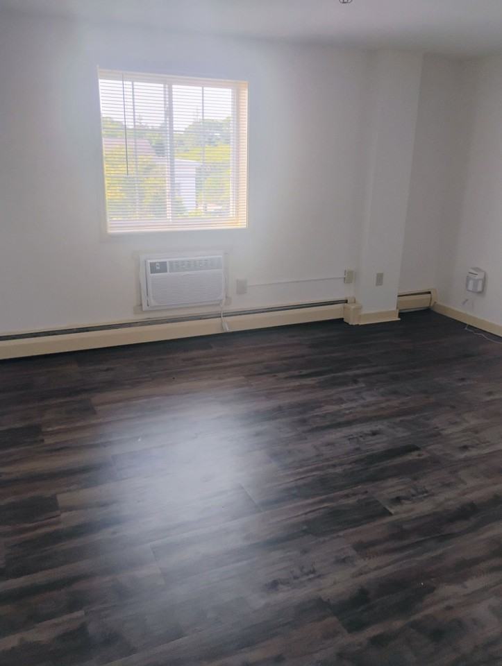 261 Pine St #43 - Photo 3 of 9