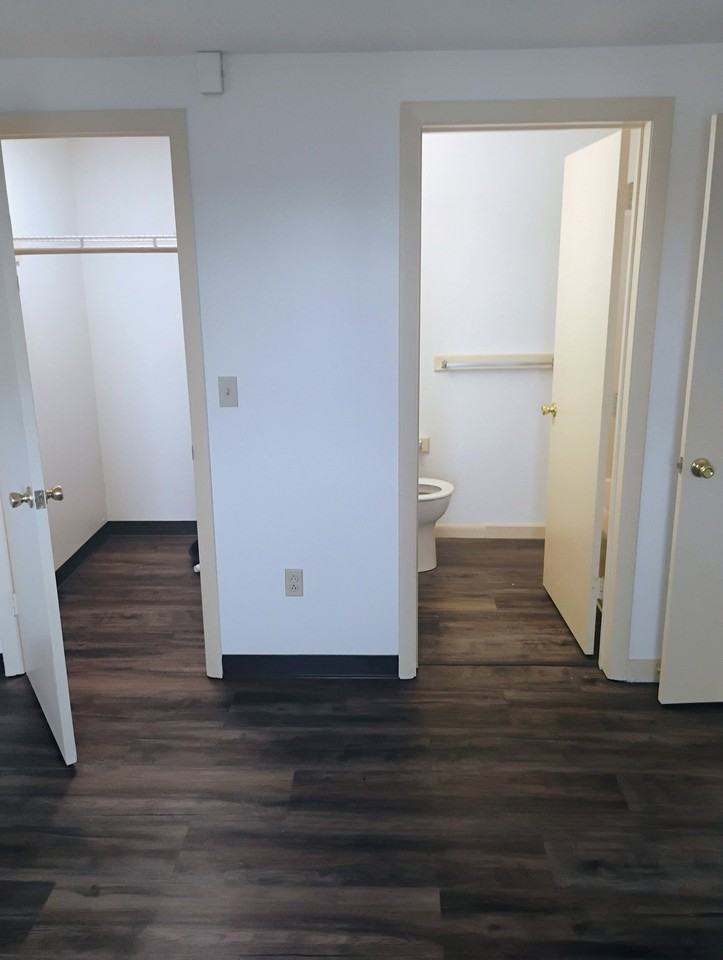 261 Pine St #43 - Photo 5 of 9