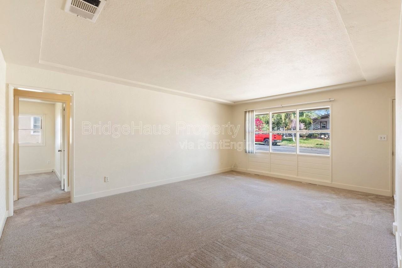 5625 Gables St #A - Photo 5 of 23
