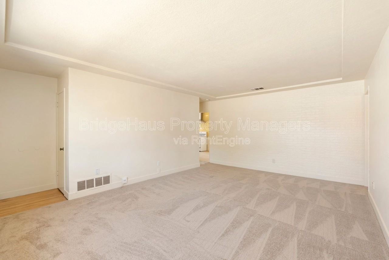 5625 Gables St #A - Photo 7 of 23