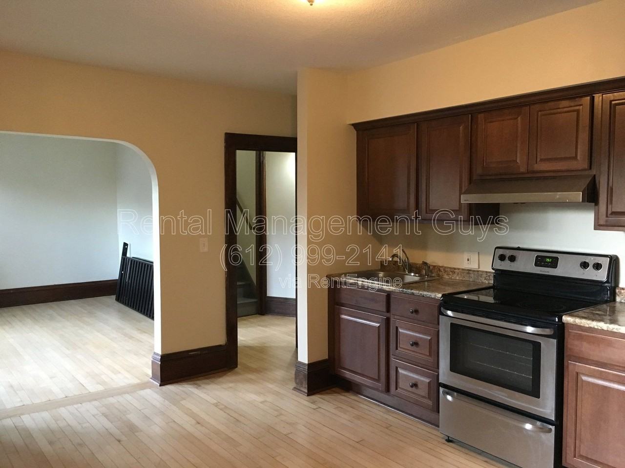 2715 Pillsbury Ave S #2 - Photo 4 of 13