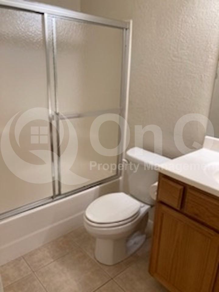 420 W Yukon Dr #1 - Photo 3 of 11