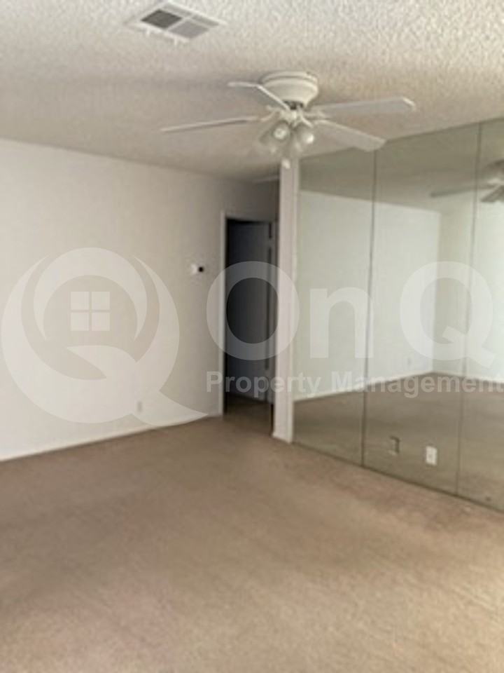 420 W Yukon Dr #1 - Photo 7 of 11