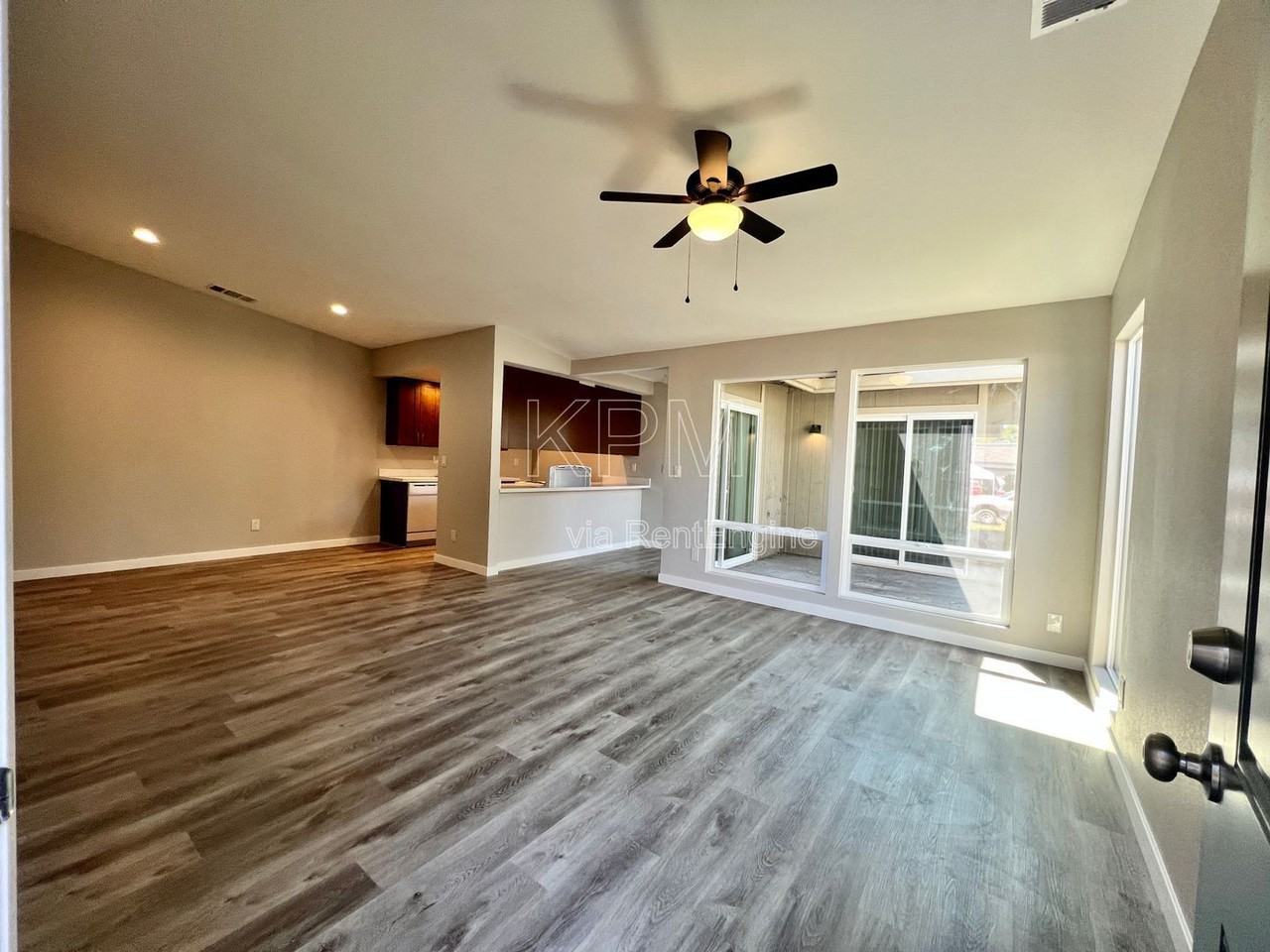 2204 Dijon St - Photo 2 of 20
