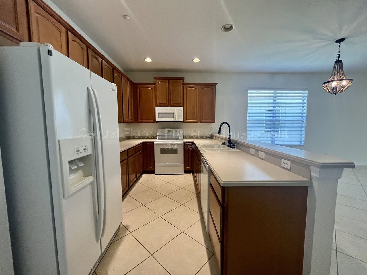 9376 Ravens Willow Dr - Photo 3 of 17