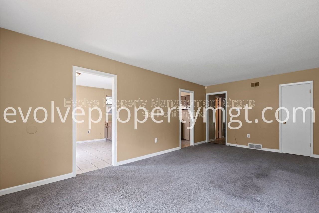 3771 Ironwood Dr - Photo 5 of 11