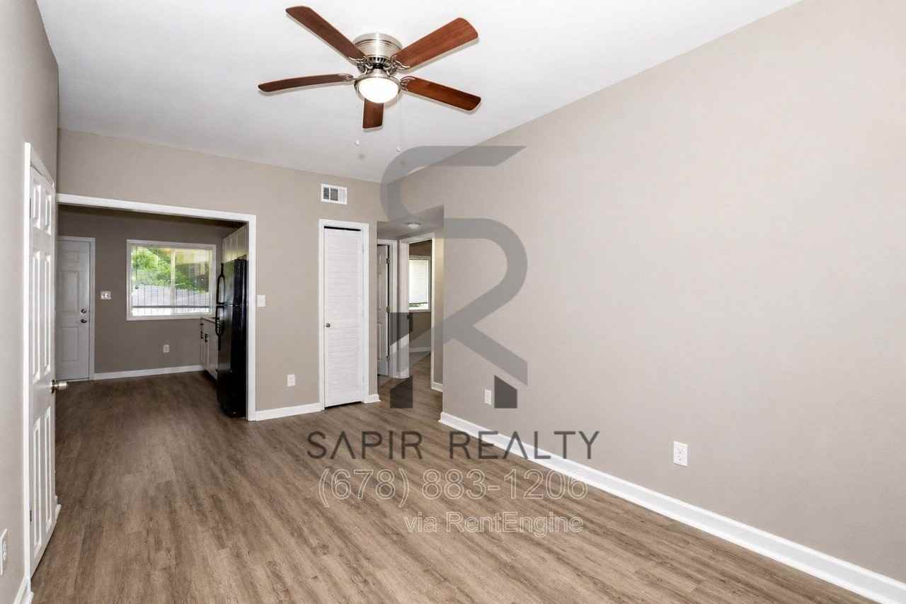 359 Lanier St Nw #1 - Photo 3 of 16