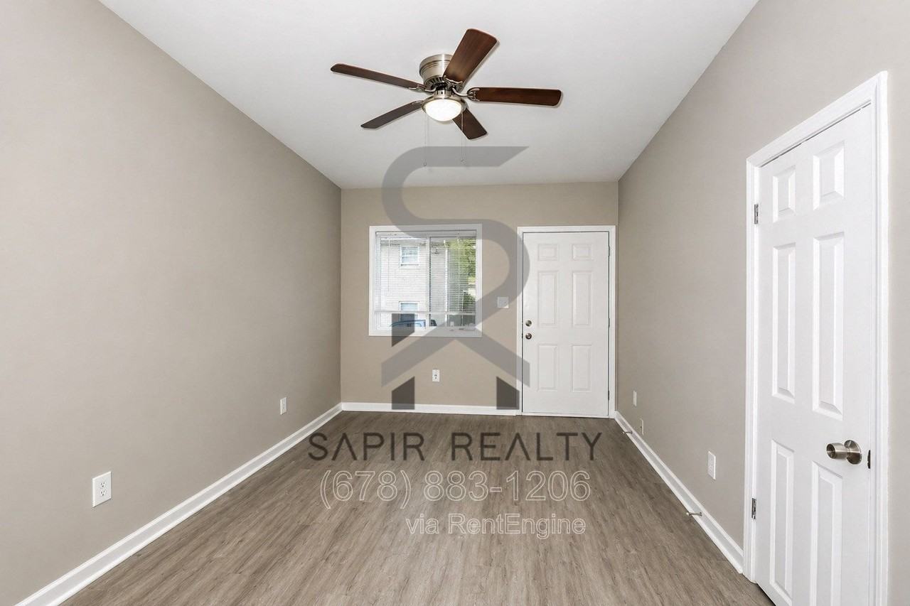 359 Lanier St Nw #1 - Photo 5 of 16