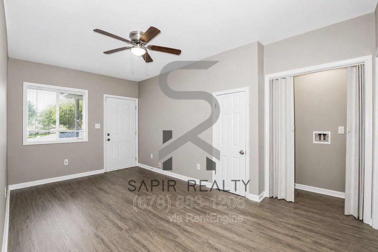 359 Lanier St Nw #1 - Photo 6 of 16