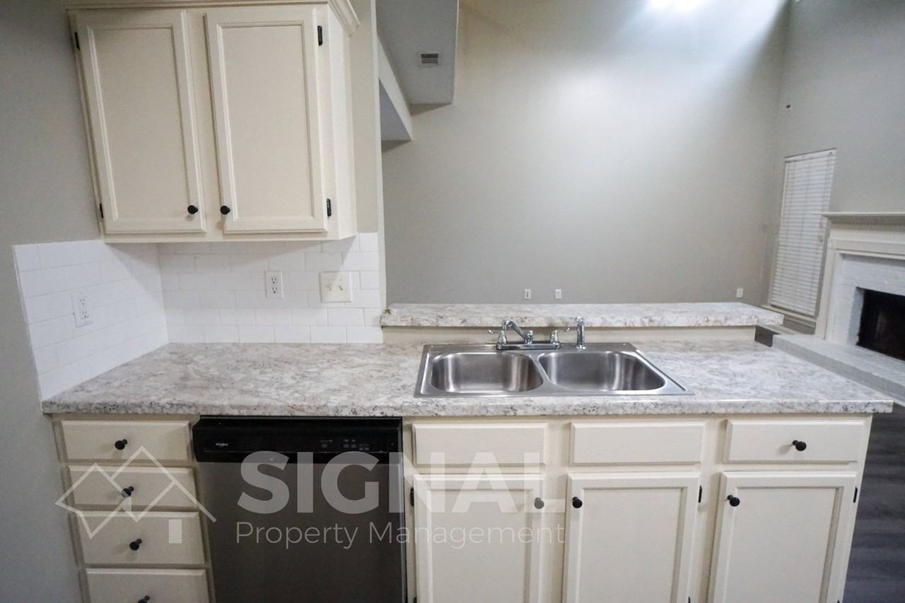 112 Timberleaf Cir - Photo 5 of 30