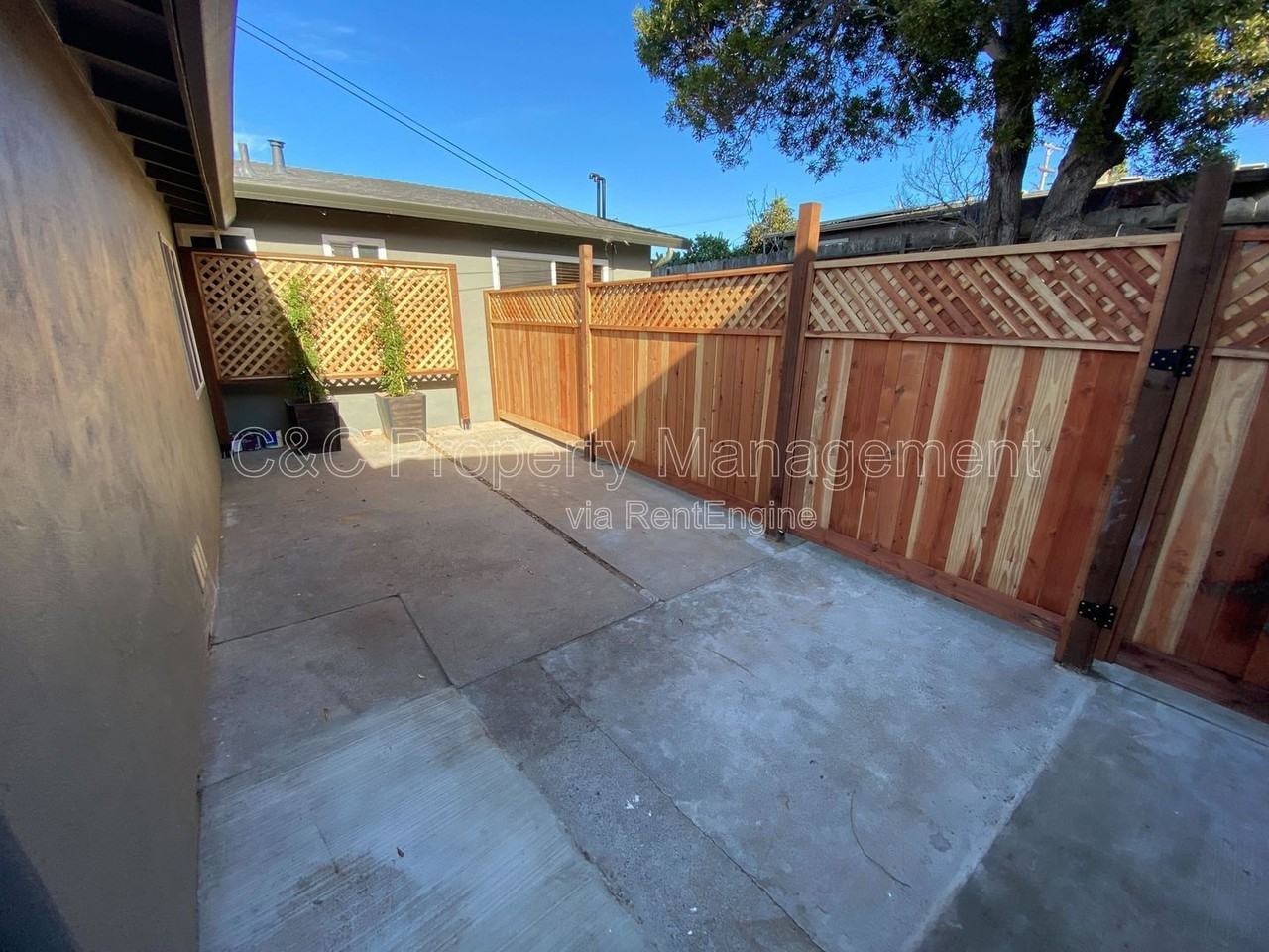 1384 Darwin St #A - Photo 6 of 6