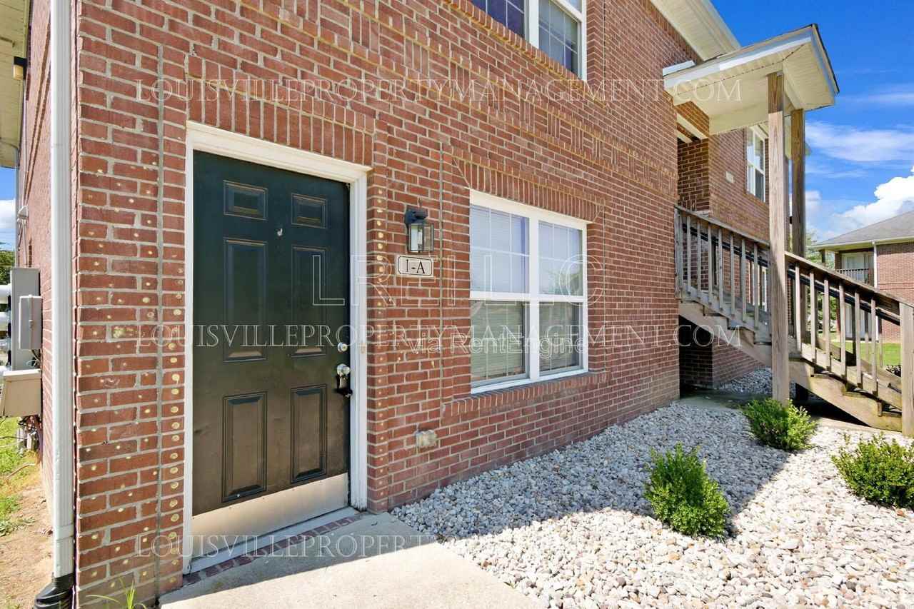304 Keeneland Dr #1A - Photo 2 of 18
