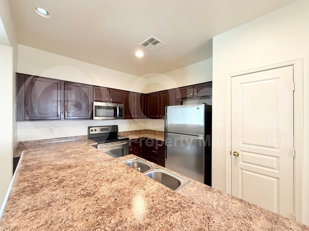 3834 E Santa Fe Ln - Photo 5 of 28