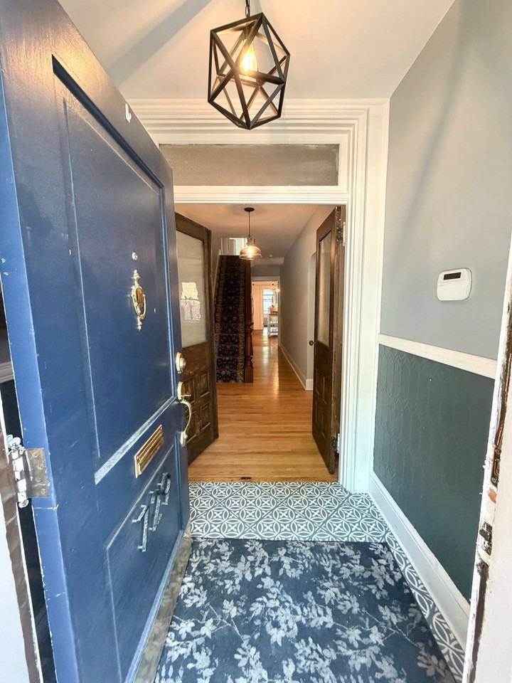 729 E Orange St - Photo 3 of 34