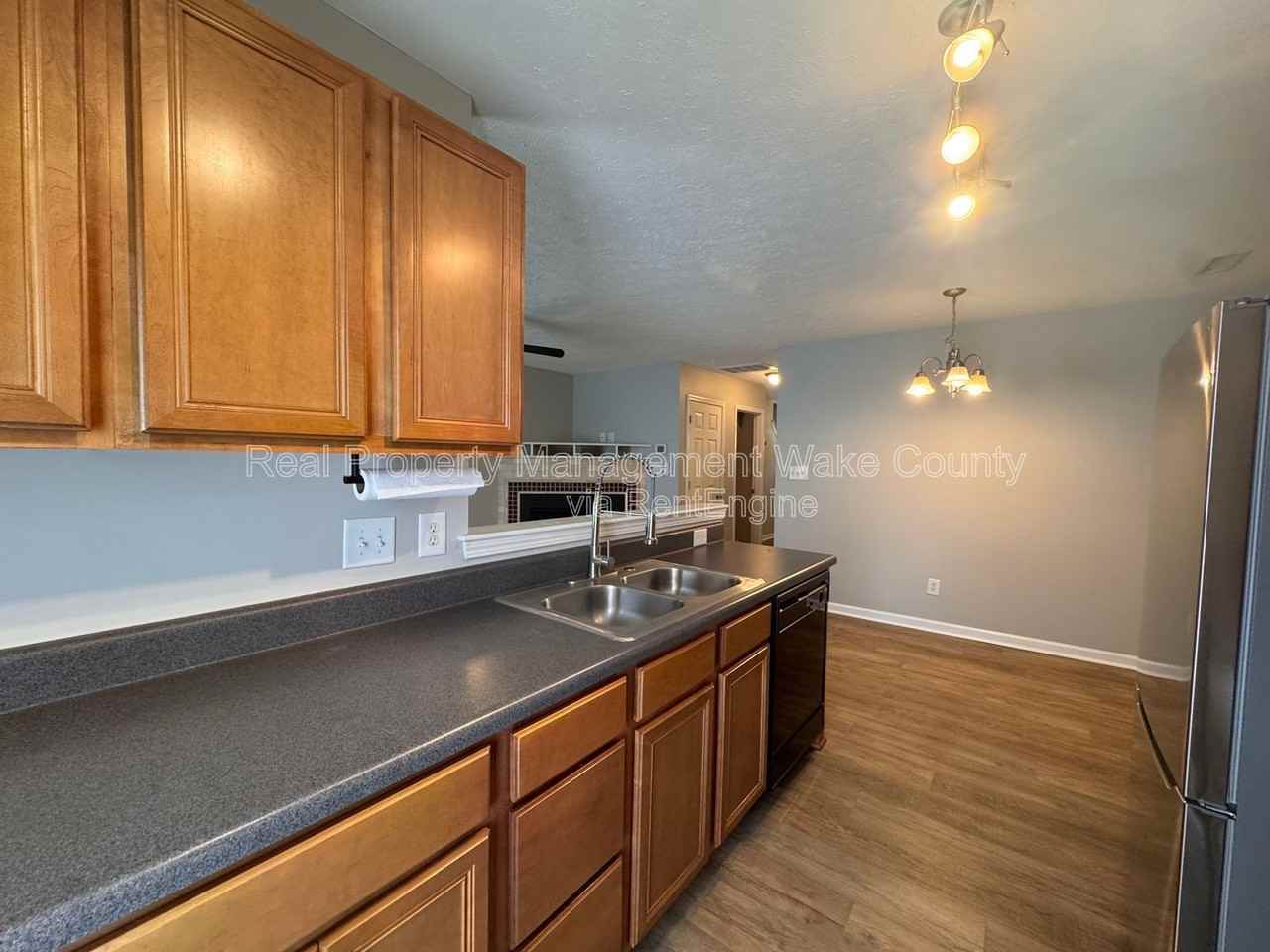 5228 Big Bass Dr - Photo 4 of 26