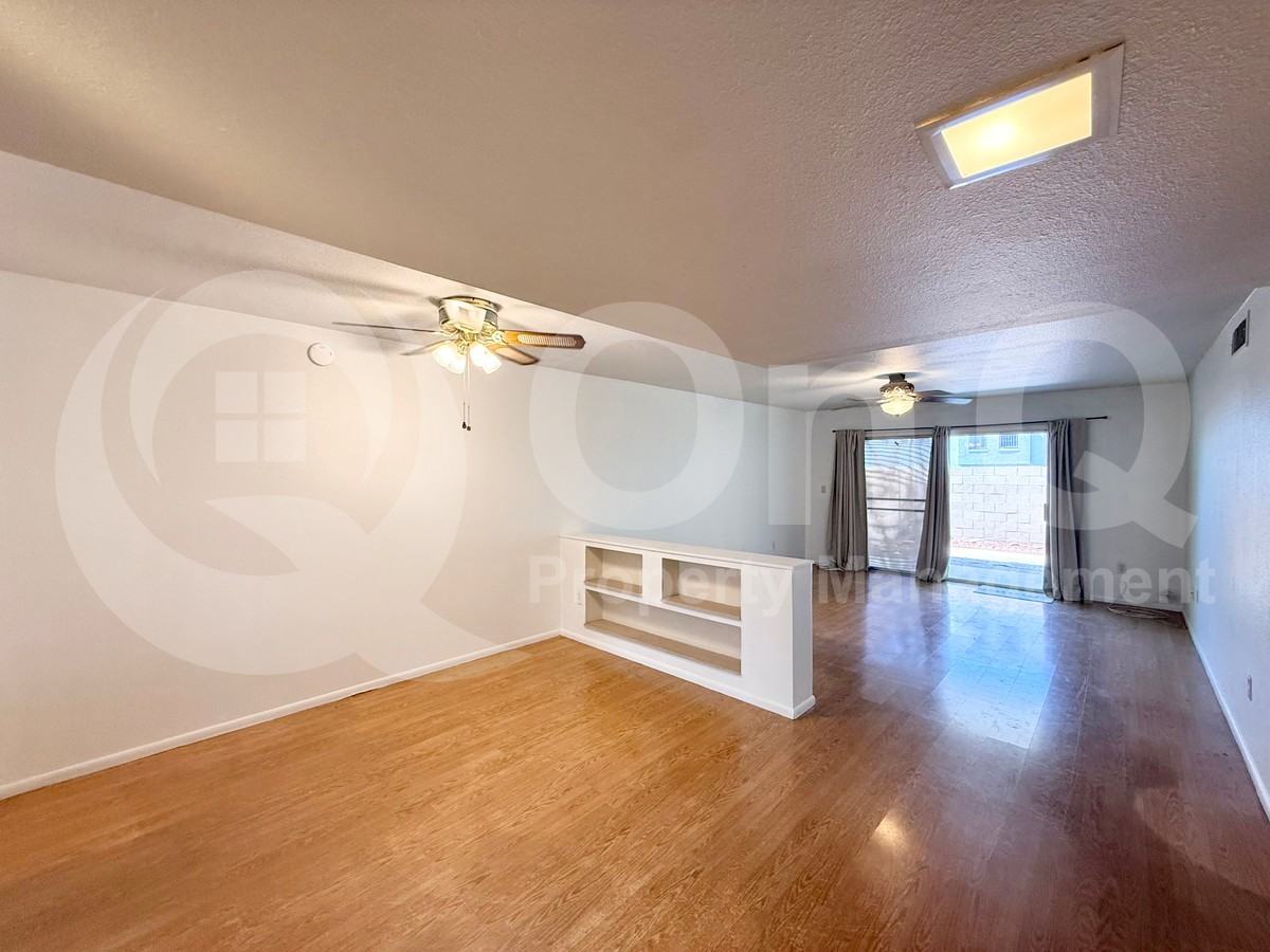 404 E Colgate Dr - Photo 7 of 18