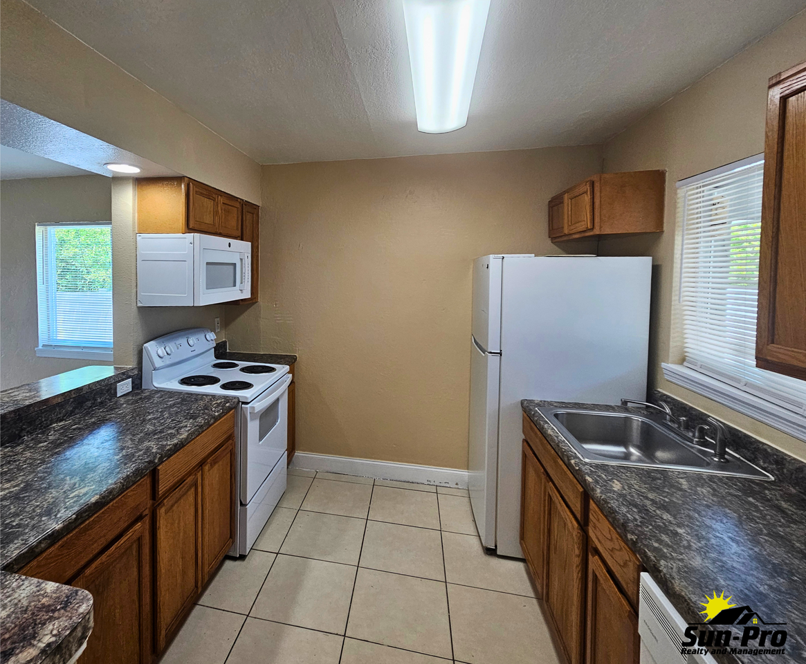 900 S Peninsula Dr #112 - Photo 7 of 21