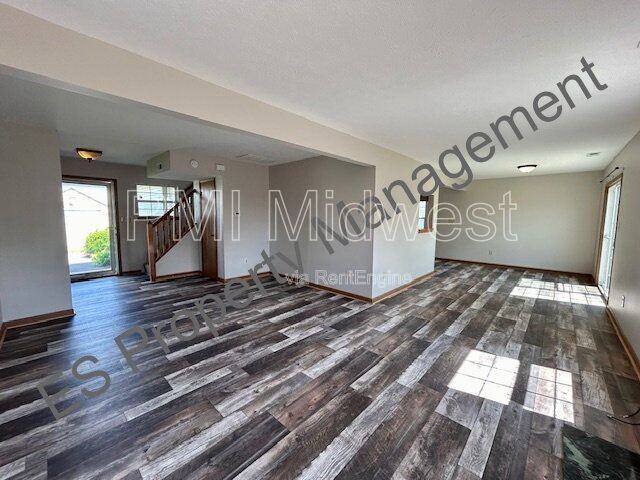 4322 Strawflower Dr - Photo 6 of 27