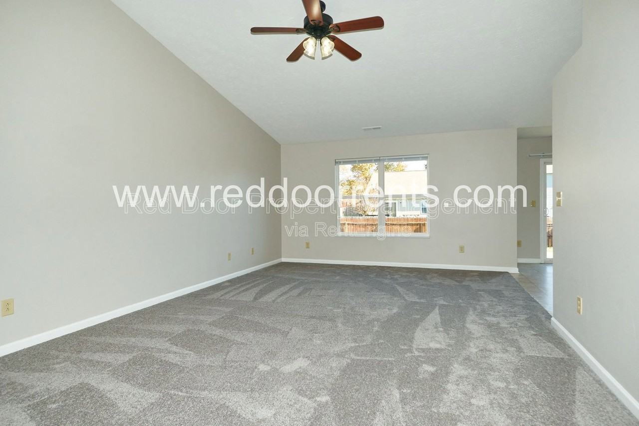 1180 Dark Star Ct - Photo 4 of 23
