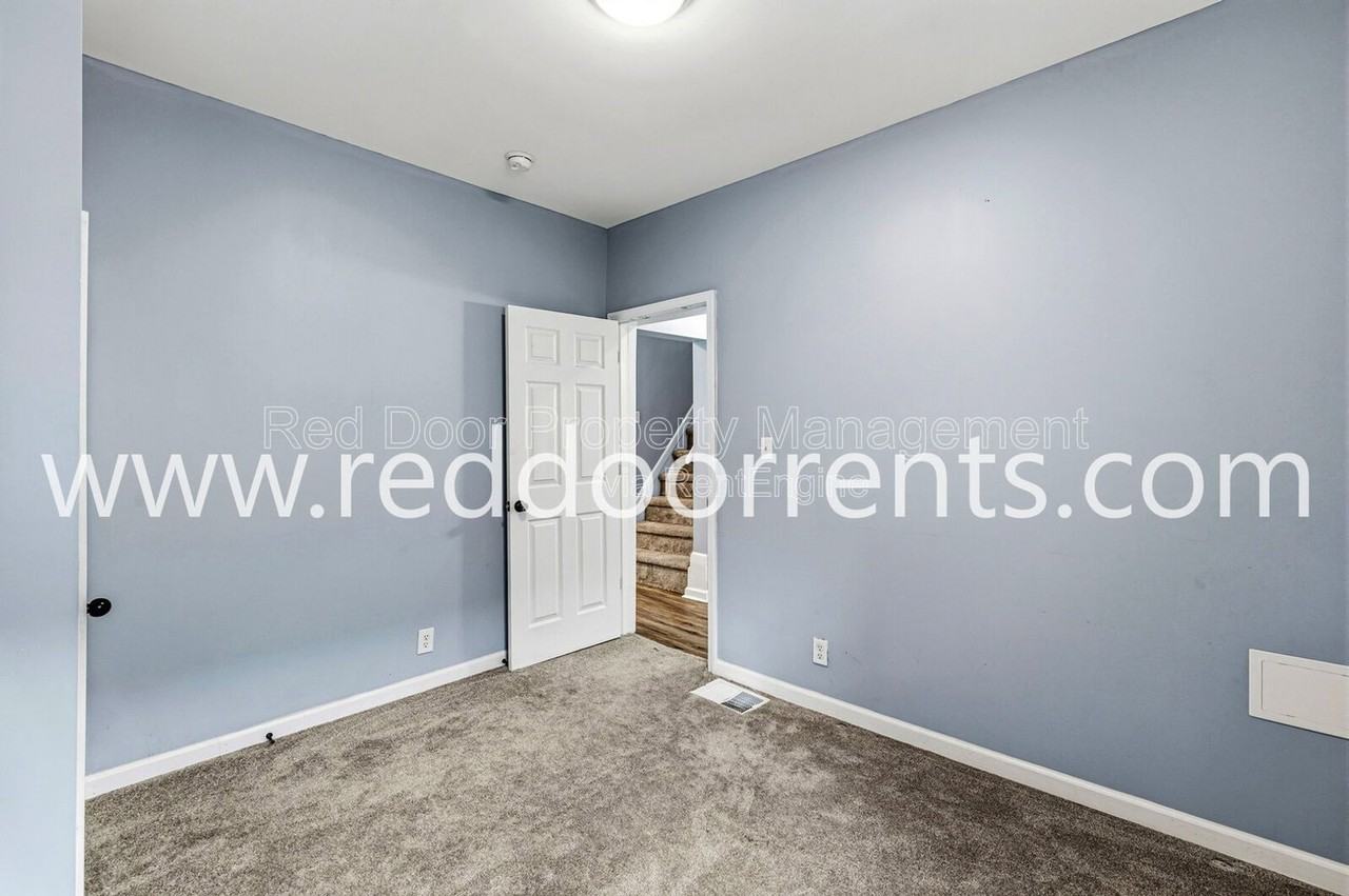 3146 Broadway St - Photo 6 of 40