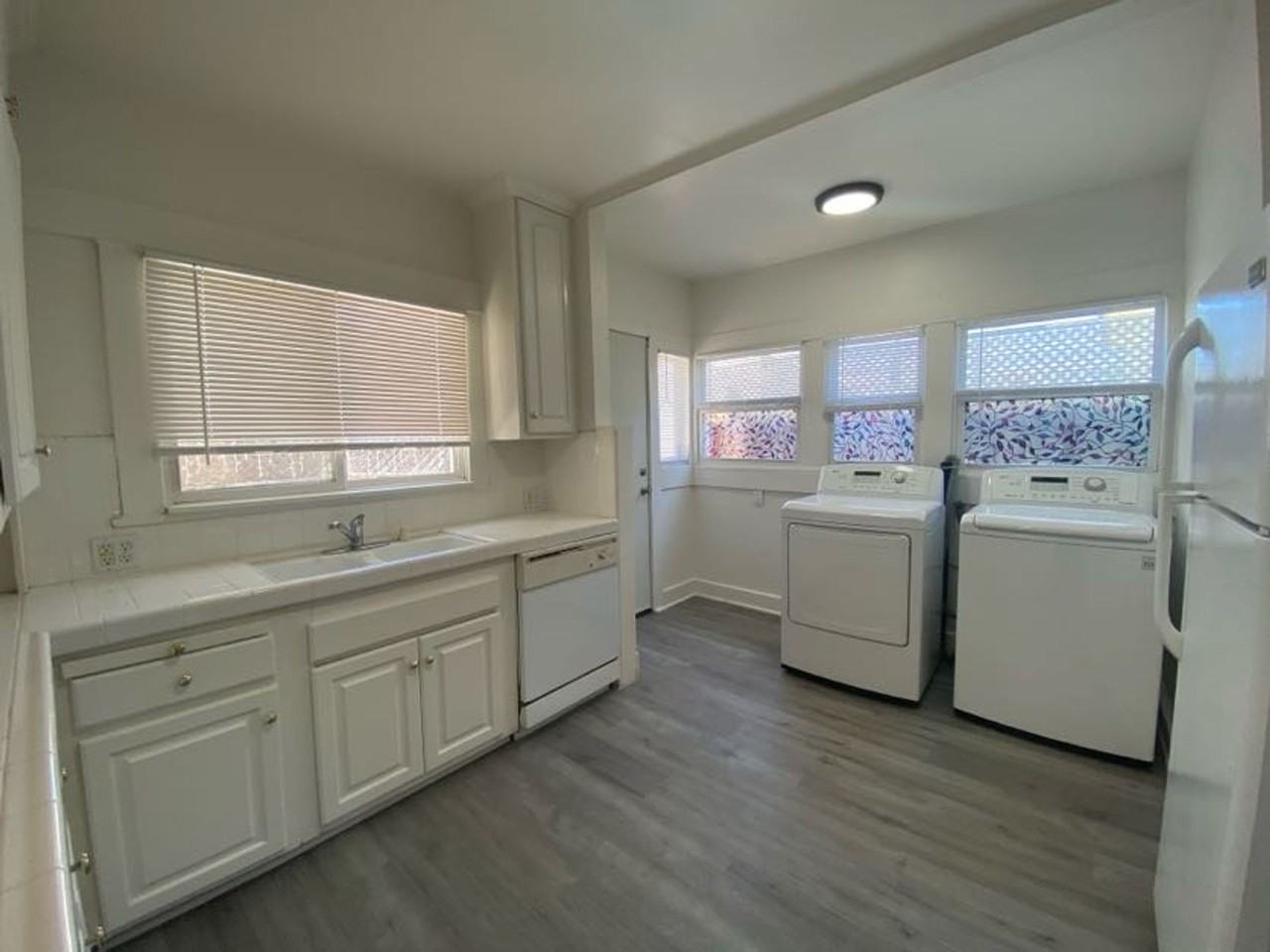 1602 - 1620 S Centre Street - Photo 2 of 6
