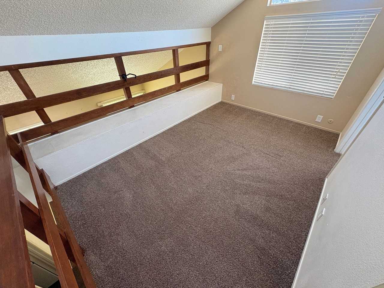 2720 W Caldwell Ave - Photo 6 of 8