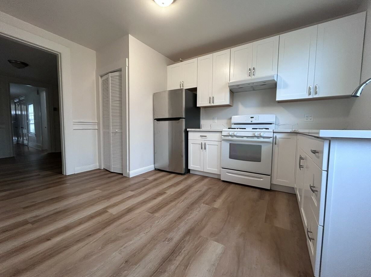 837 Treat Ave - Photo 2 of 25