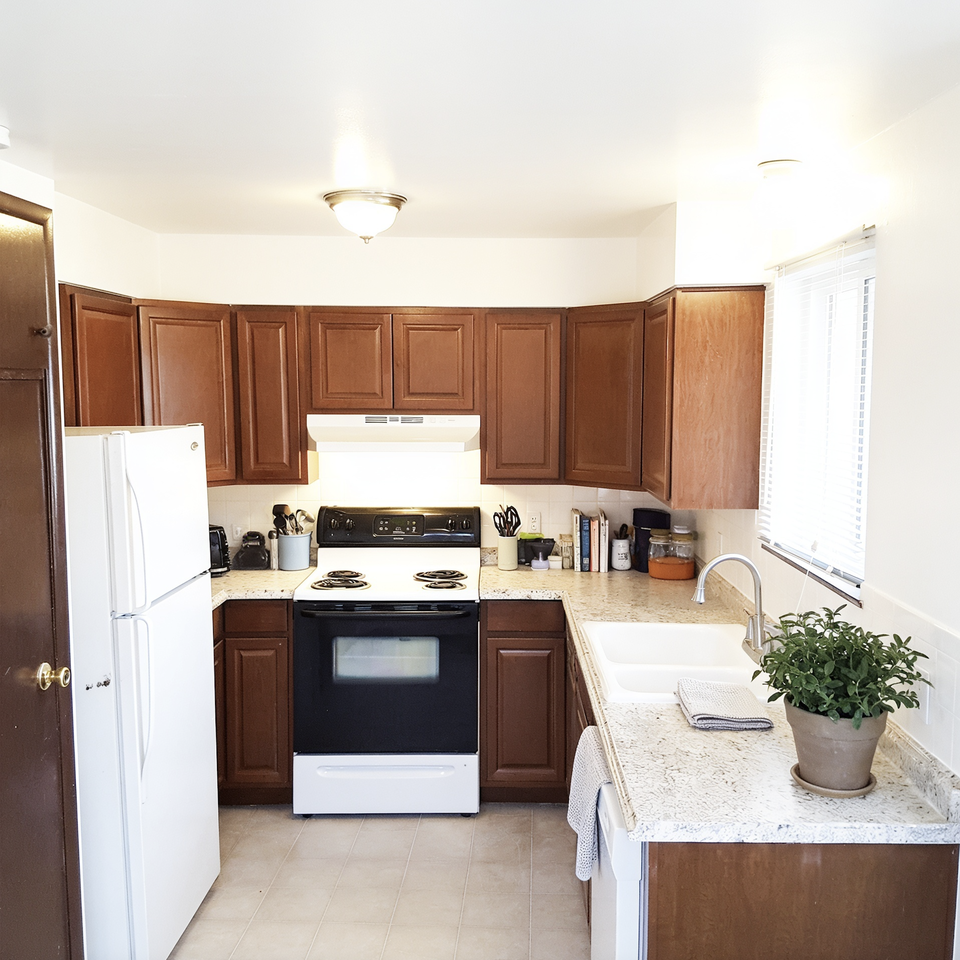 706 Darby Ct #1 - Photo 3 of 14