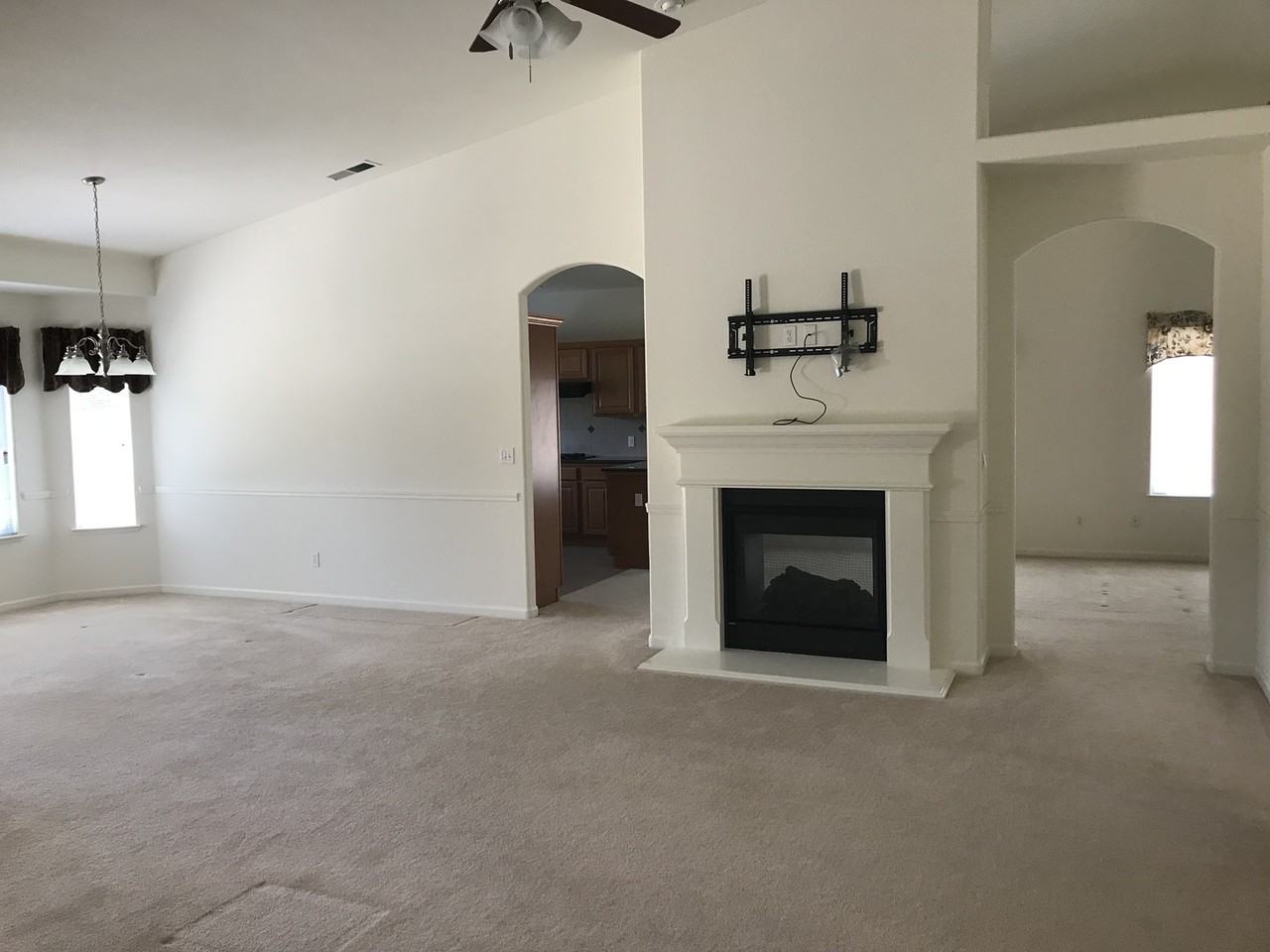 3205 W Connelly Ave - Photo 4 of 14