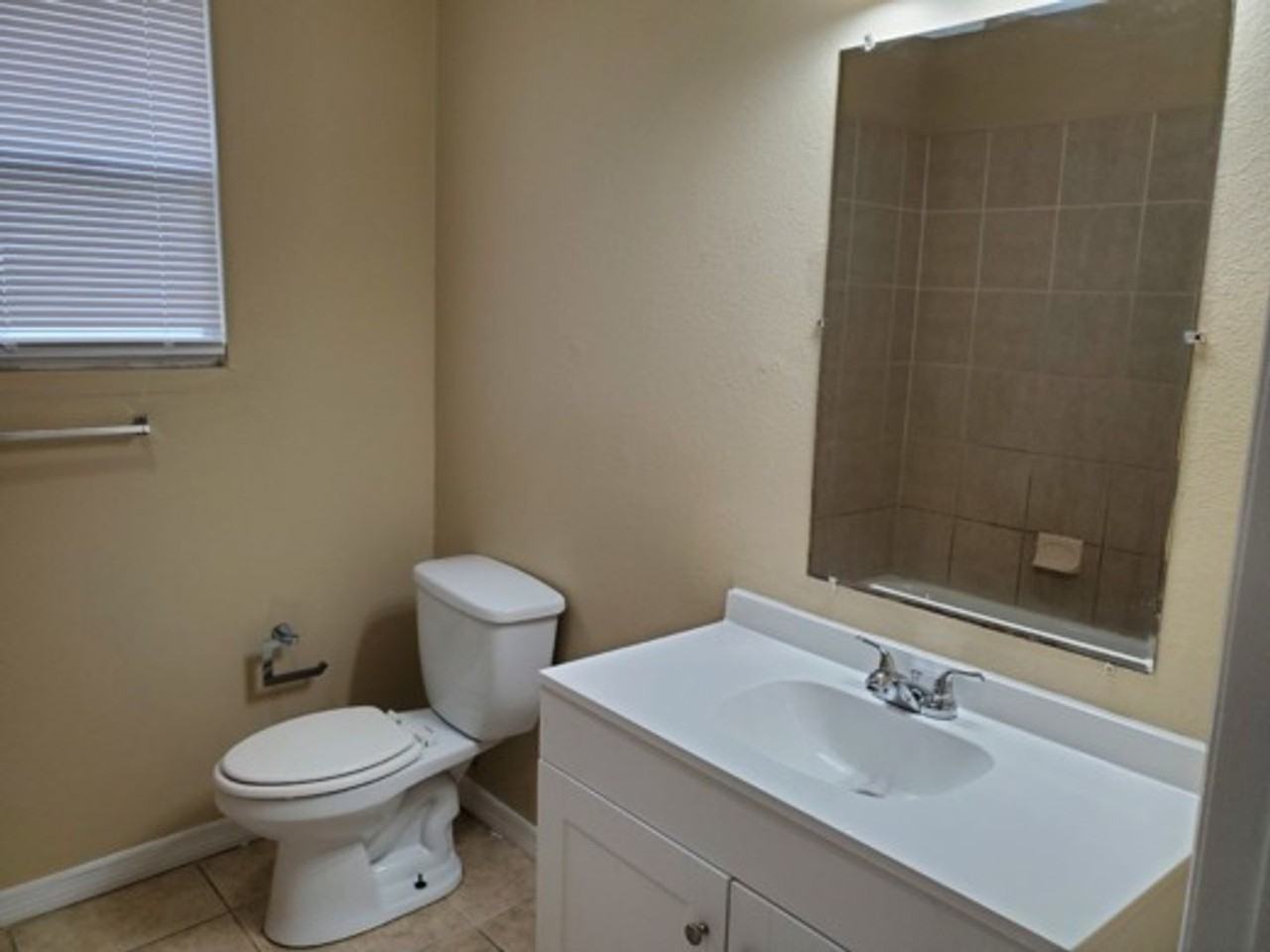 2411 E 18th Ave - Photo 5 of 31