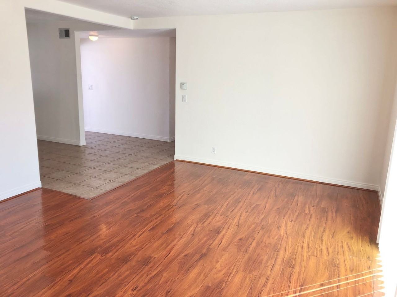6542 Bishop Dr - Photo 5 of 18
