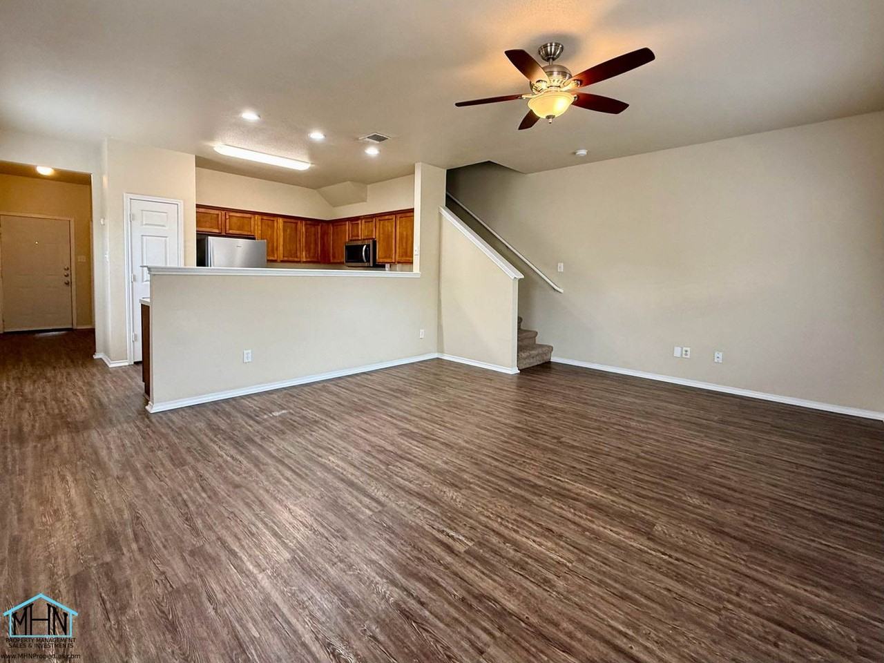 5807 Golf Bnd #2 - Photo 2 of 19