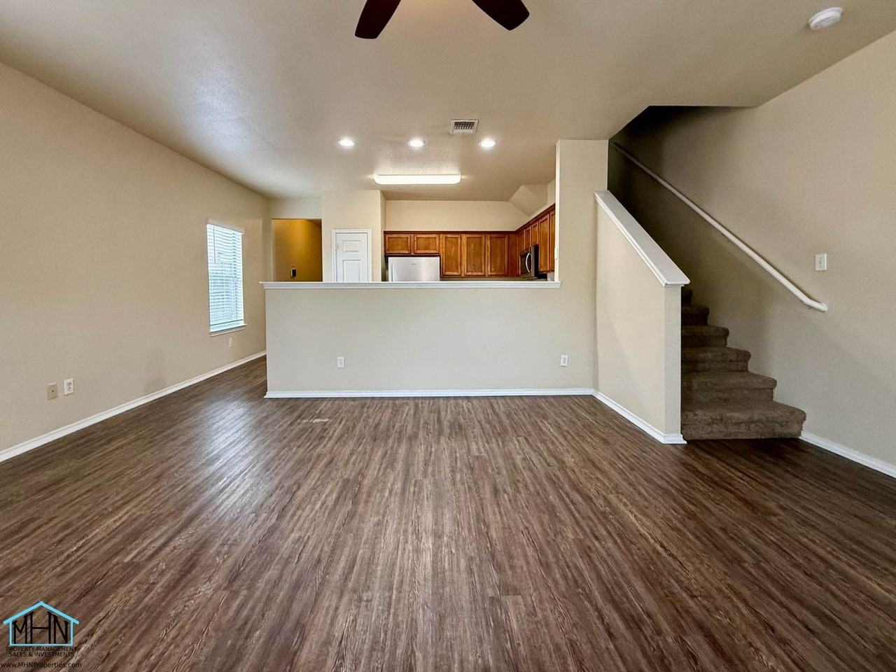 5807 Golf Bnd #2 - Photo 4 of 19