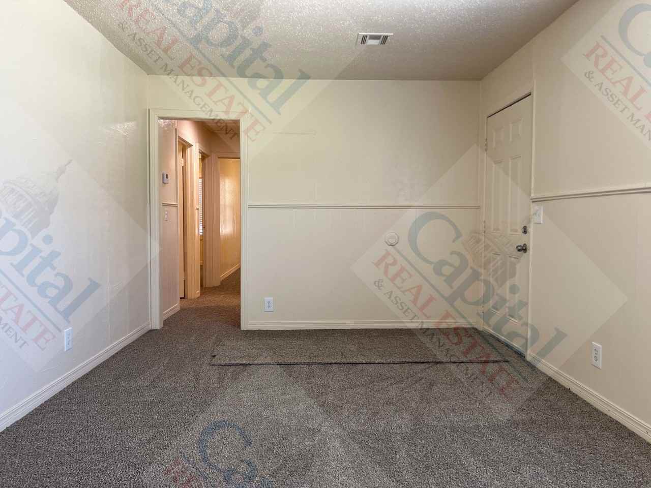 806 Bell Dr - Photo 5 of 29