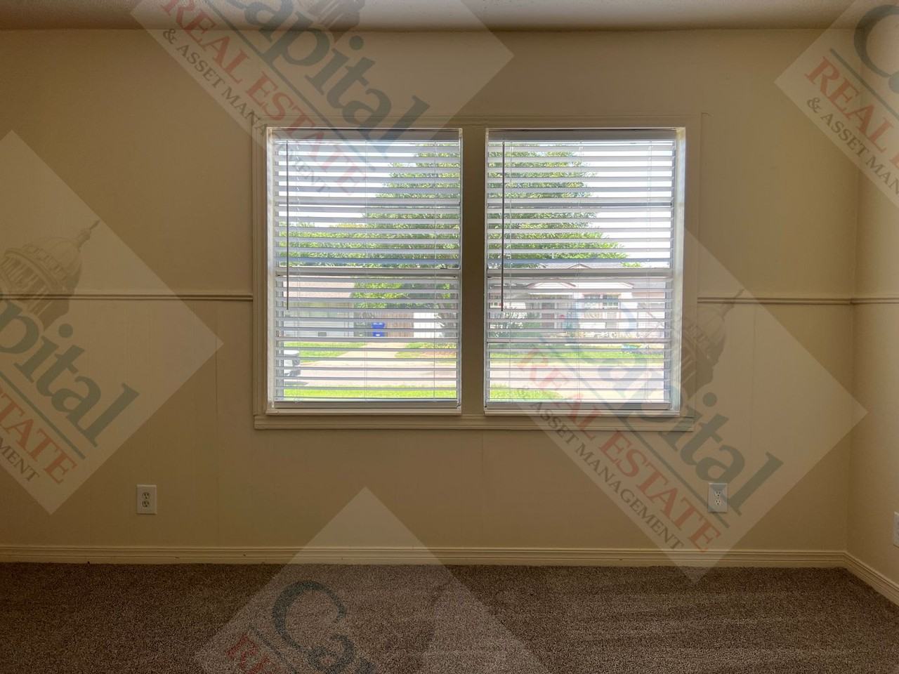 806 Bell Dr - Photo 6 of 29