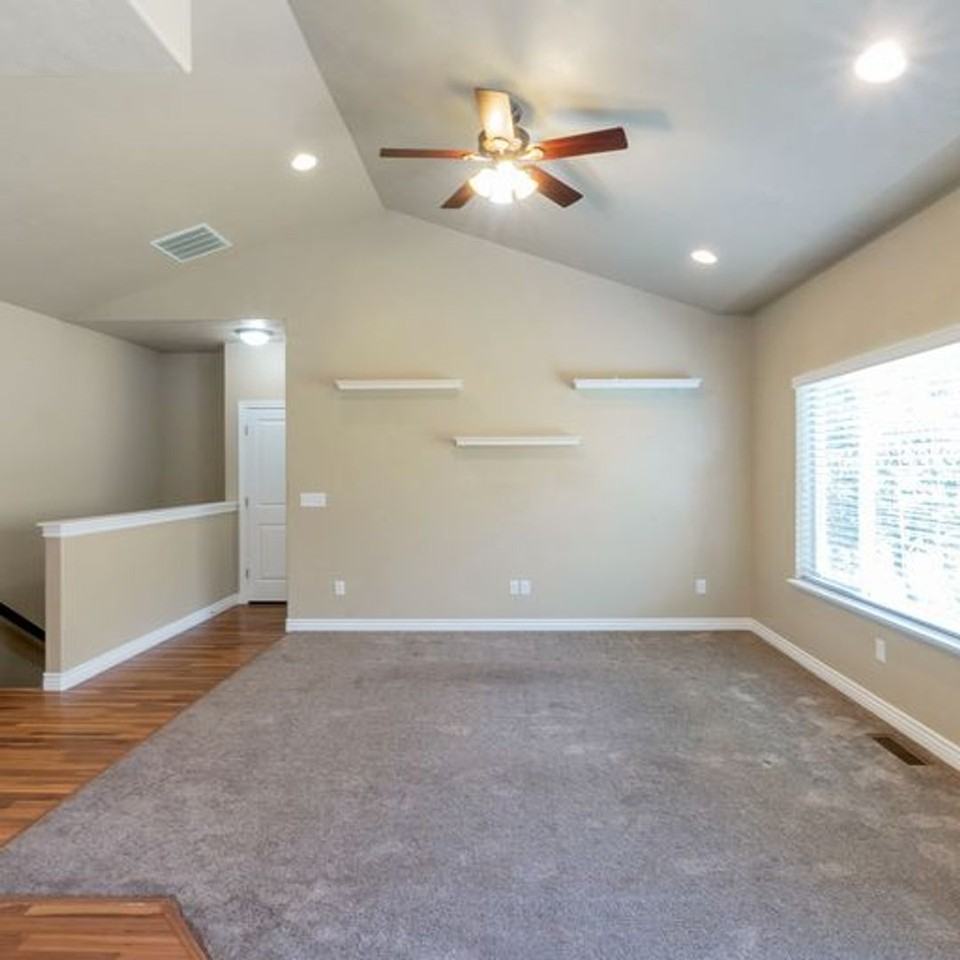 1848 Woodview Dr - Photo 3 of 30