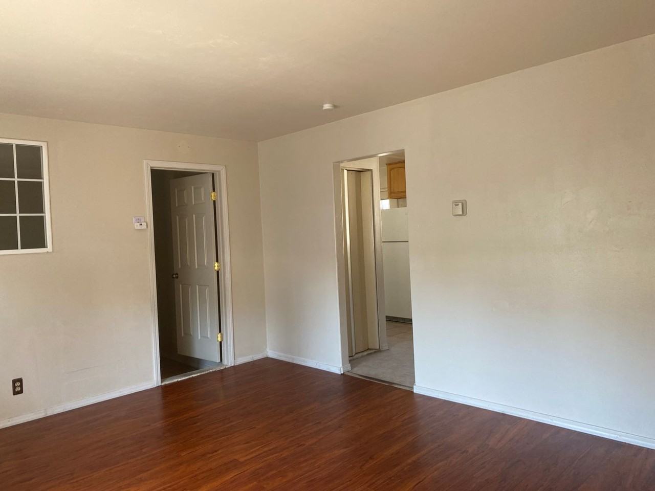 332 Pacific Ave - Photo 2 of 18