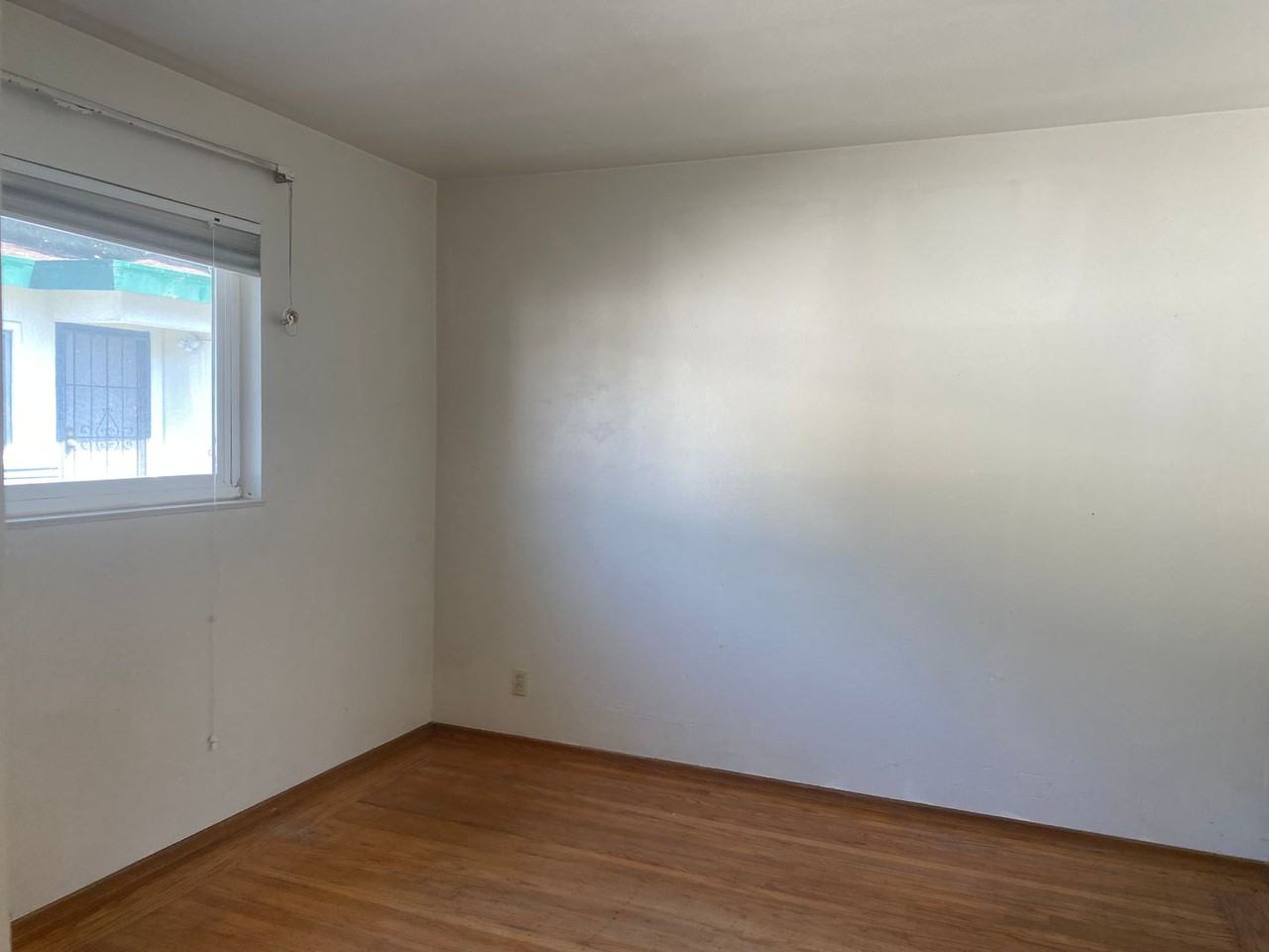 332 Pacific Ave - Photo 3 of 18
