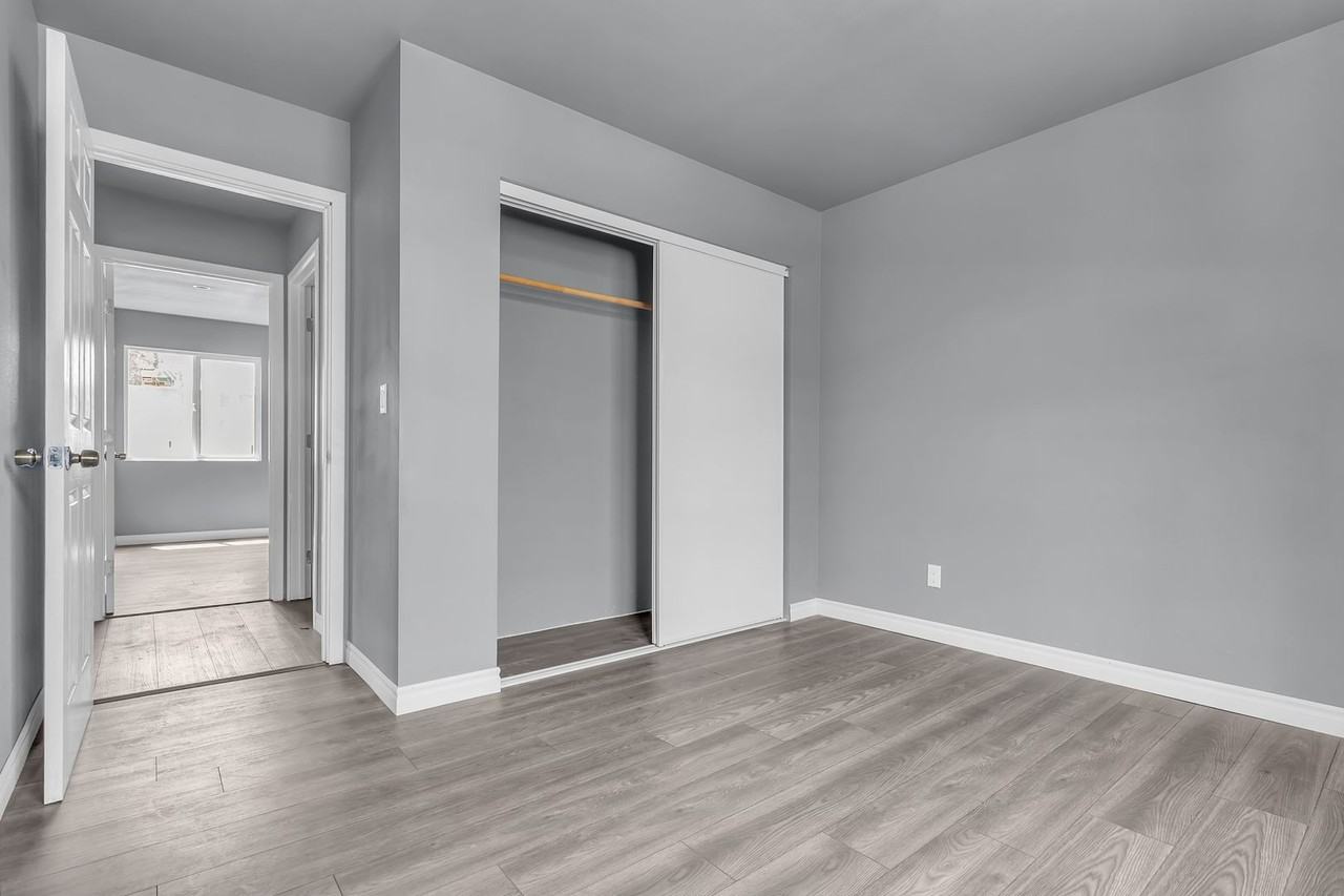 1517 E L St - Photo 7 of 13