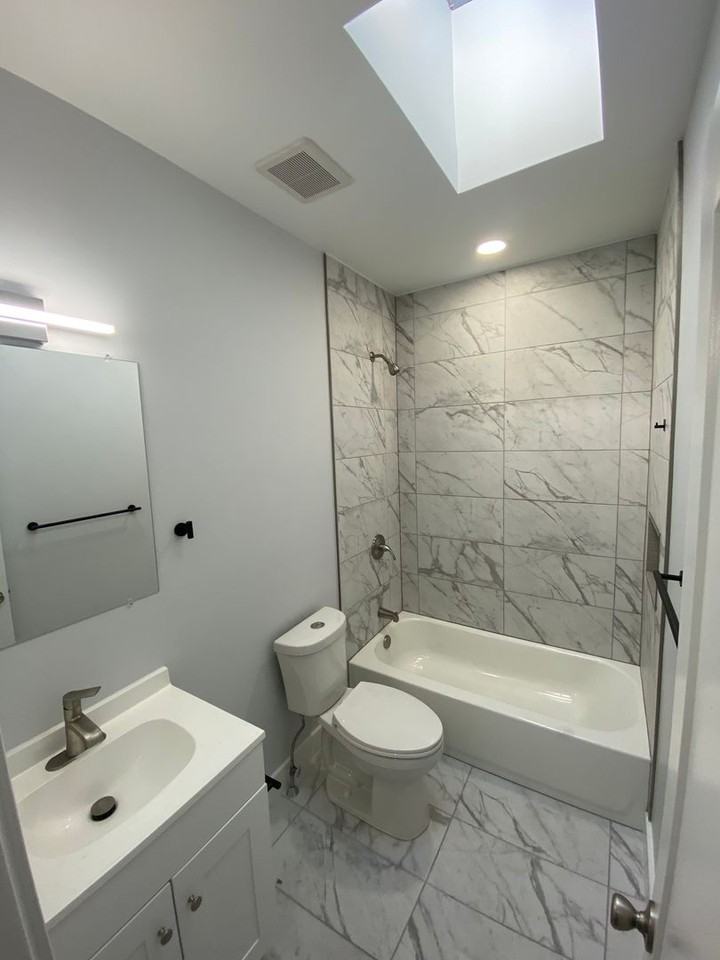 1111 S Peach St - Photo 6 of 13