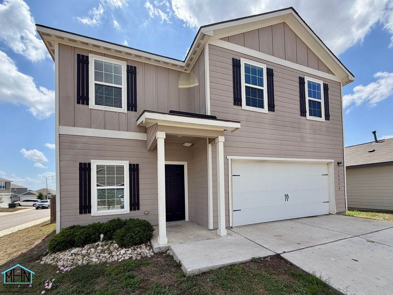 10950 Chippewa Trce - Photo 2 of 29