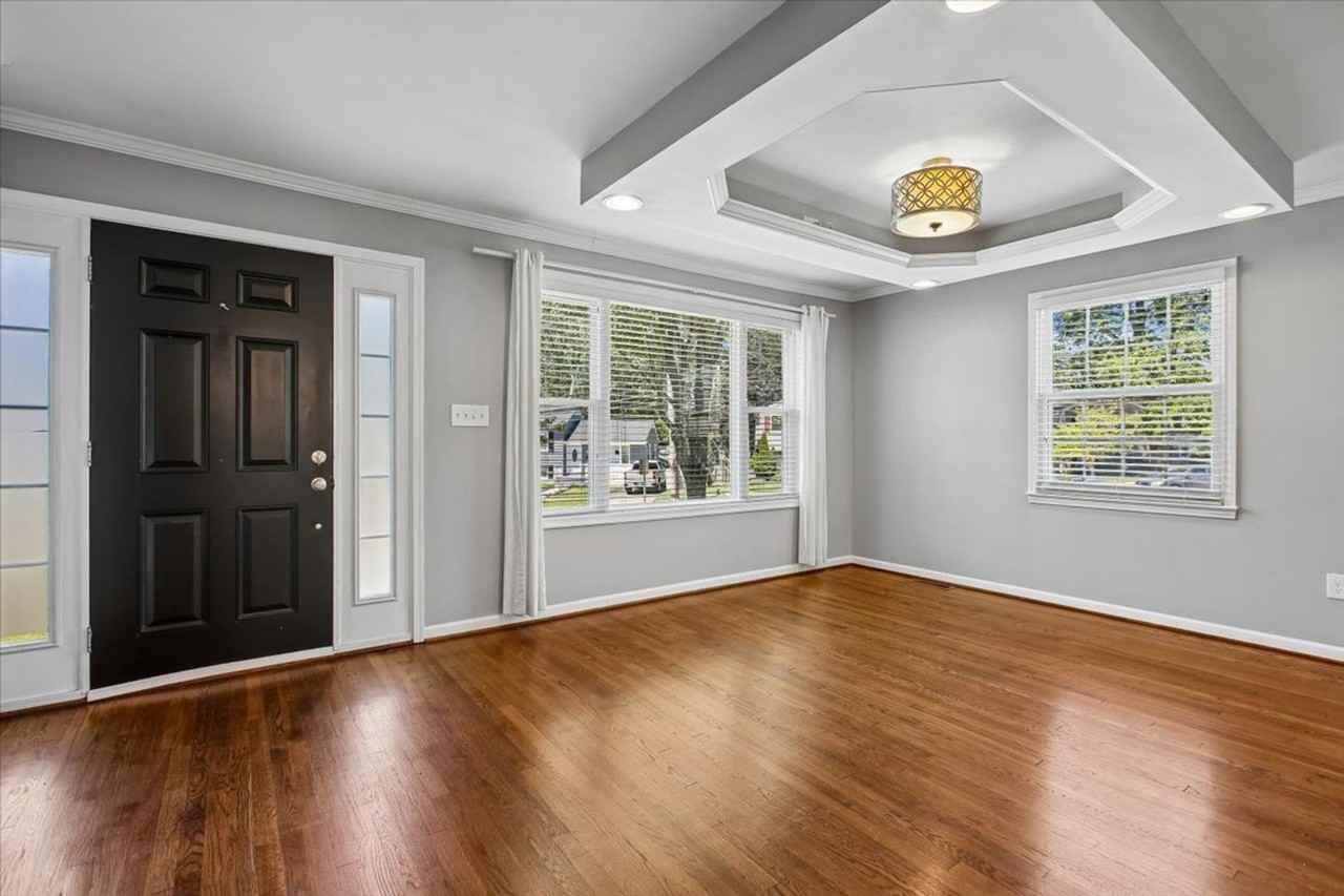 3801 Denfeld Ave - Photo 4 of 30